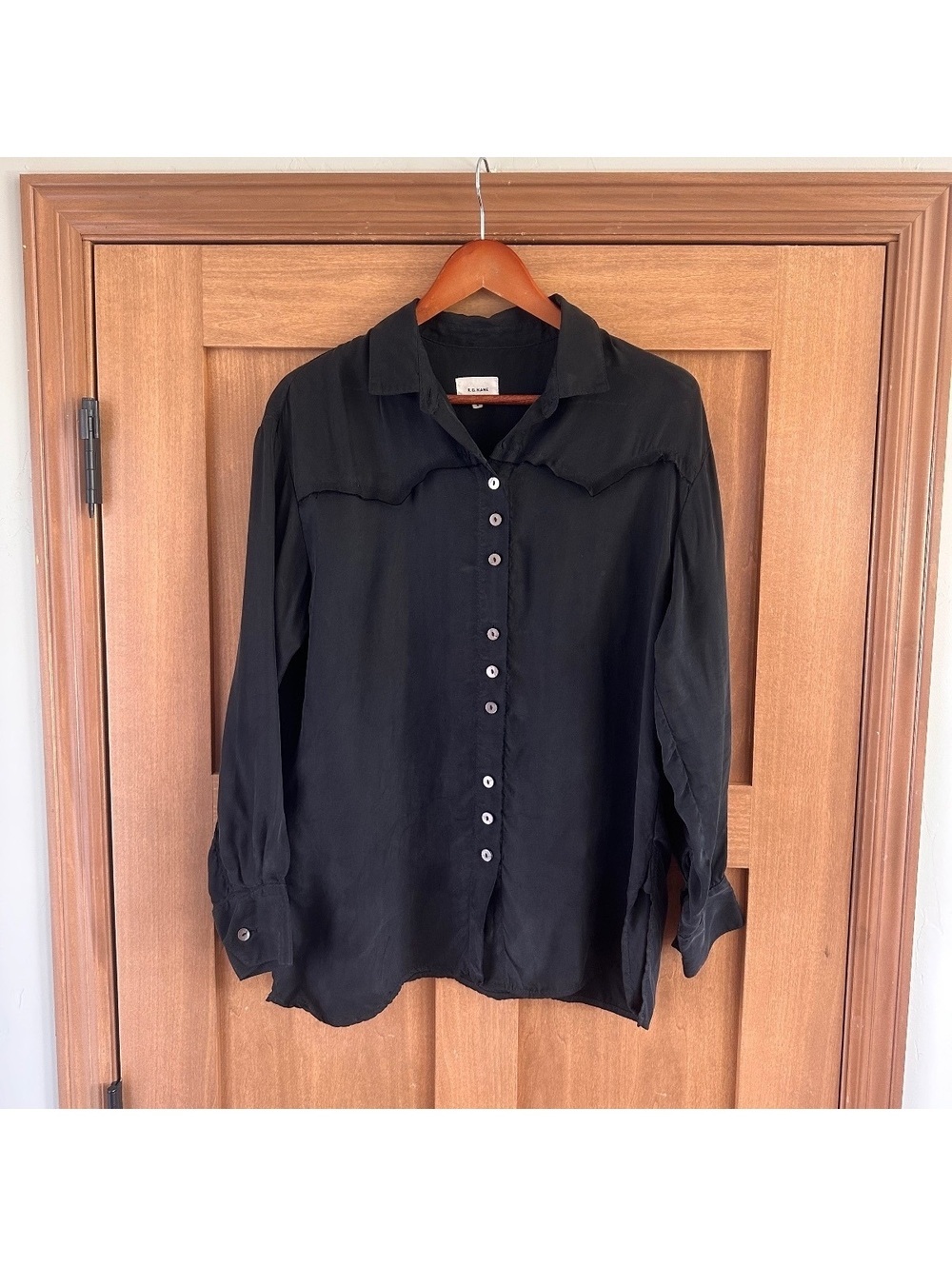 R.G. Kane Black Cupro Blend Button Front Western Yoke Blouse Women’s Small